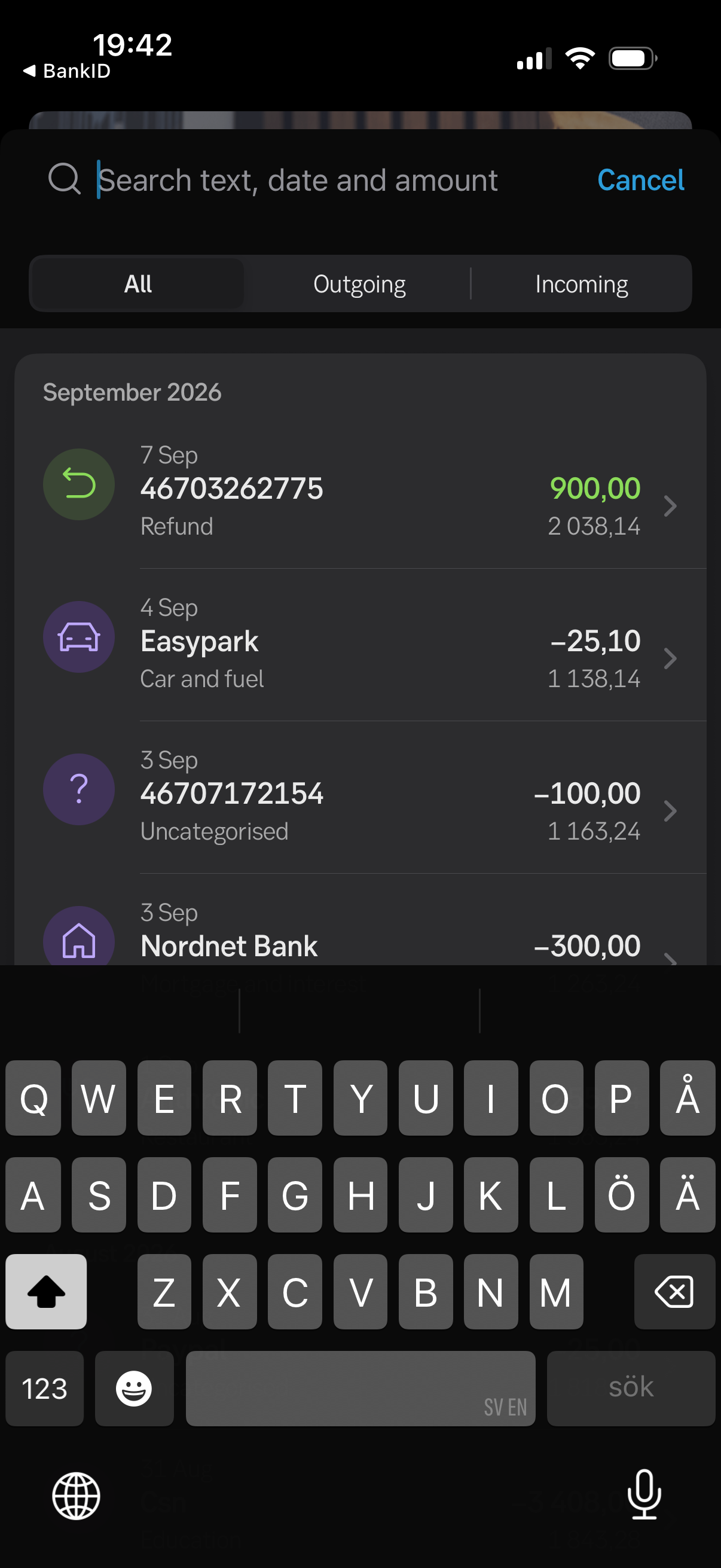 SEB transaction search with an empty free-text field and the keyboard open.